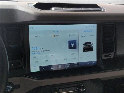Used 2023 Ford Bronco Wildtrak image 13