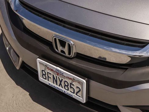 Used 2018 Honda Civic EX-L image 8