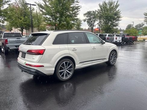 Used 2023 Audi Q7 3.0T Prestige AWD/4WD image 5