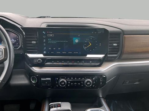 Used 2022 Chevrolet Silverado 1500 High Country w/ LPO, Dark Essentials Package AWD/4WD image 7