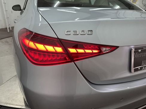 Used 2025 Mercedes-Benz C 300 Sedan image 28