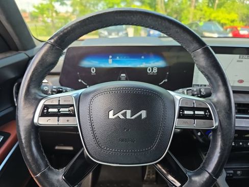 Used 2024 Kia Telluride SX Prestige AWD/4WD image 19