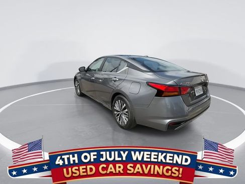 Used 2024 Nissan Altima 2.5 SV FWD image 6