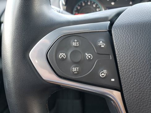 Used 2023 Chevrolet Traverse RS w/ LPO, Floor Liner Package FWD image 17