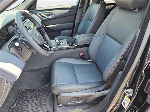 New 2026 Land Rover Range Rover Velar Dynamic SE image 15