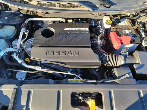 Used 2022 Nissan Rogue SV image 26