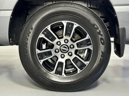 Used 2024 Nissan Titan SV w/ SV Convenience Package AWD/4WD image 37