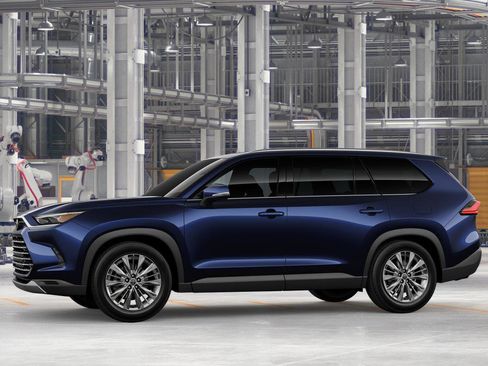 New 2026 Toyota Grand Highlander Platinum image 3