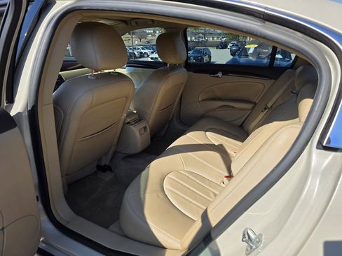 Used 2011 Buick Lucerne CXL w/ Driver Confidence Package image 20