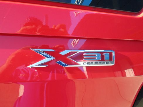 Used 2020 GMC Sierra 1500 SLT w/ SLT Premium Plus Package image 13