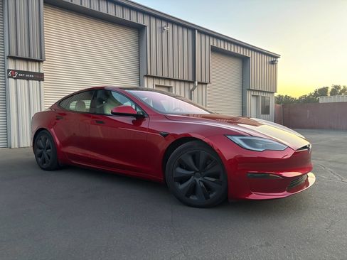 Used 2023 Tesla Model S Standard Range AWD/4WD image 2