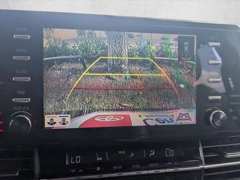 Certified 2021 Toyota Sienna Limited image 12