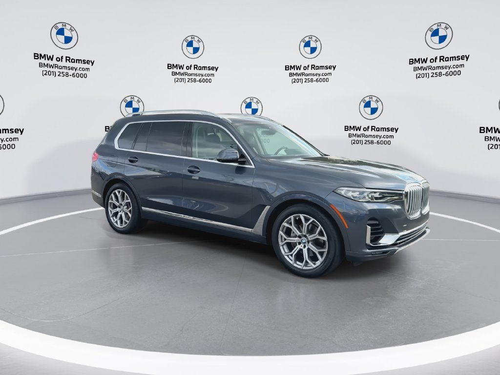Used 2020 BMW X7 xDrive40i w/ Premium Package AWD/4WD image 2