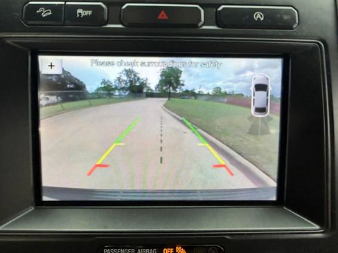 Used 2019 Ford Expedition Max XLT w/ Equipment Group 202A AWD/4WD image 14