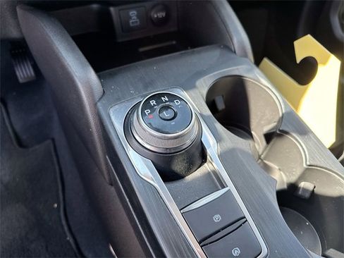 Certified 2022 Ford Escape SE w/ SE Sport Appearance Package image 26