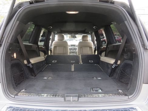 Used 2016 Mercedes-Benz GL 450 4MATIC image 26