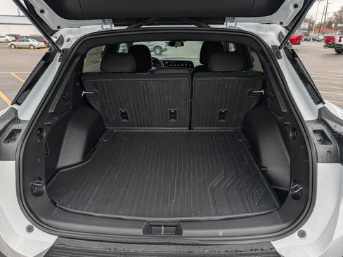 New 2026 Chevrolet Equinox EV LT w/ Comfort Package image 25