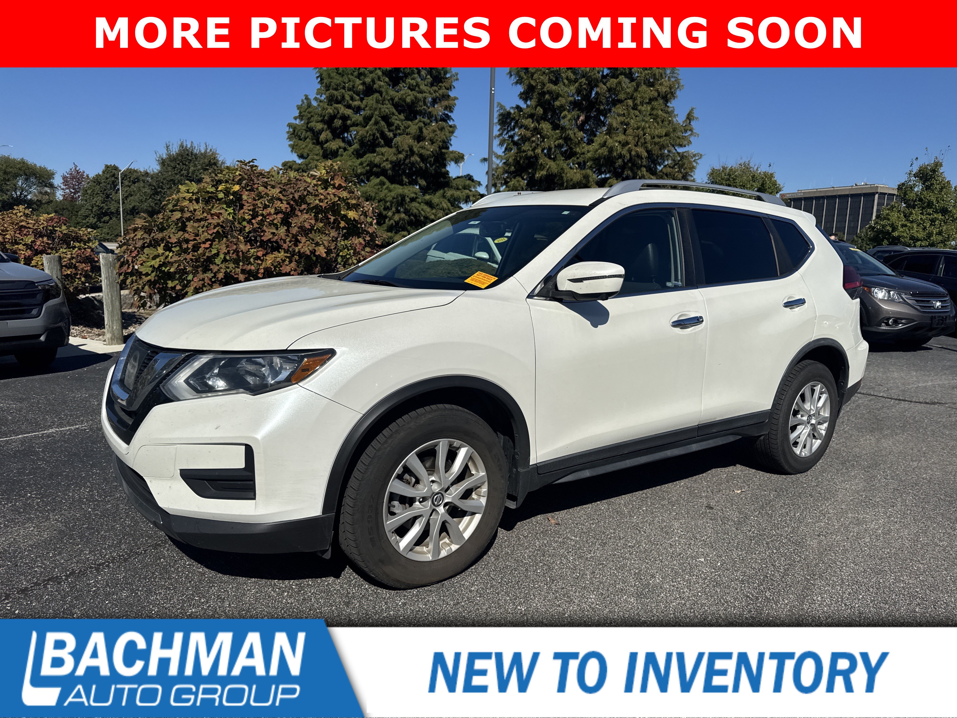 Used 2017 Nissan Rogue SV w/ SV Premium Package AWD/4WD image 10