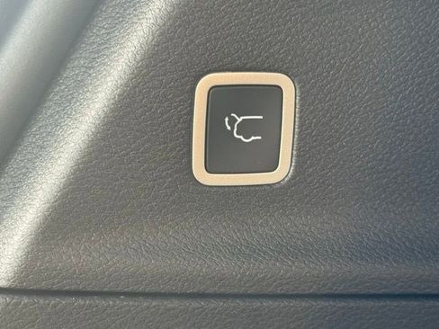 New 2026 Chrysler Pacifica Limited w/ S Appearance Package image 41