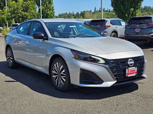 New 2026 Nissan Altima 2.5 SV AWD/4WD image 3