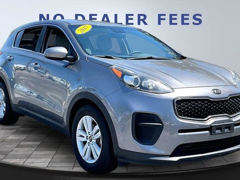 Used 2017 Kia Sportage LX FWD image 3