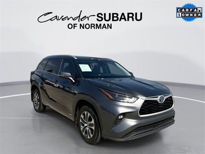 Used 2023 Toyota Highlander XLE
