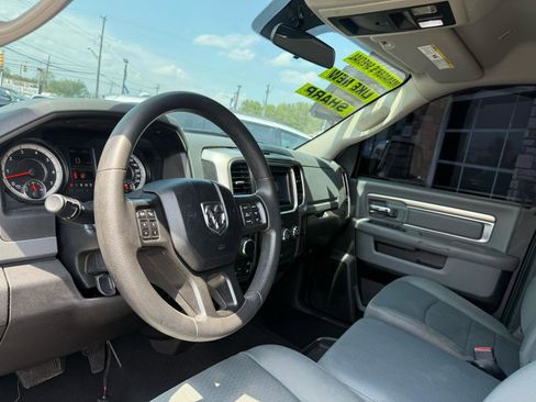 Used 2019 RAM 1500 Classic SLT AWD/4WD image 13