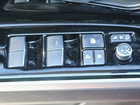 Used 2024 Subaru Solterra Limited w/ Limited Package image 20