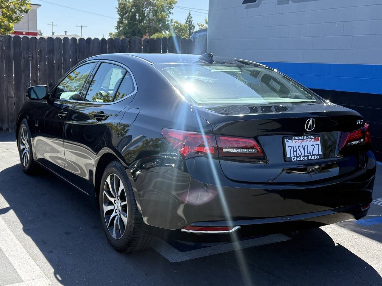 Used 2015 Acura TLX w/ Technology Package FWD image 4