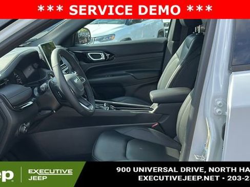 New 2025 Jeep Compass Limited w/ Sun & Sound Group image 10