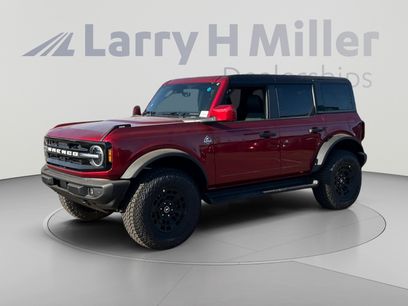 New 2026 Ford Bronco Outer Banks w/ Sasquatch Package