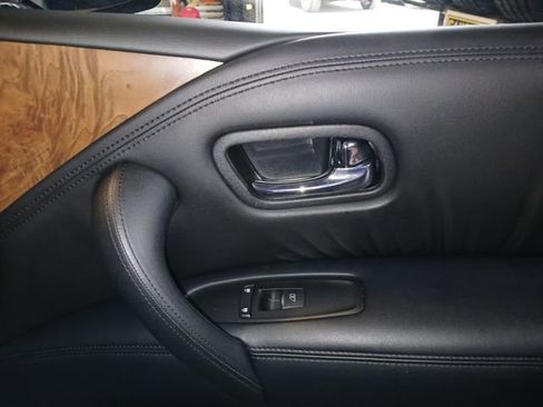 Used 2024 Nissan Armada SL w/ Captain's Chairs Package AWD/4WD image 50