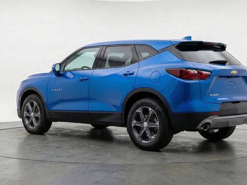Used 2025 Chevrolet Blazer LT image 6