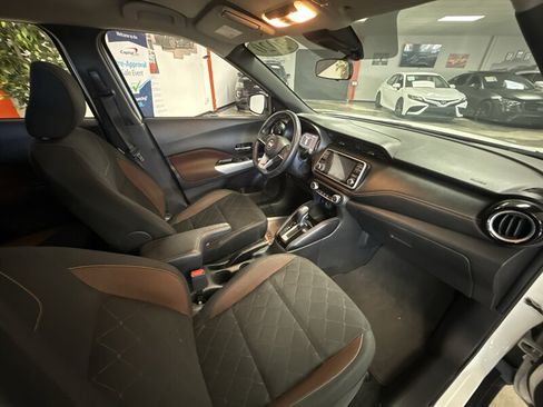 Used 2020 Nissan Kicks SR FWD image 18
