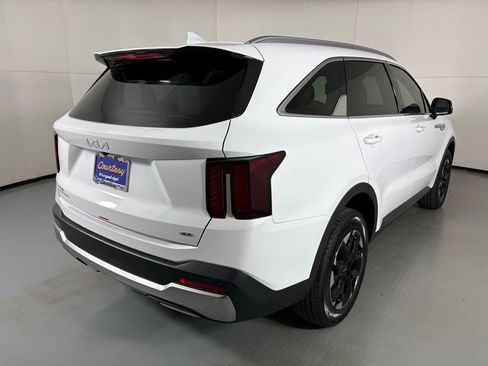 New 2026 Kia Sorento S image 8