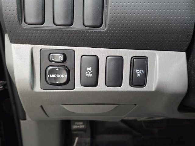 Used 2014 Toyota Tacoma 4x4 Access Cab w/ Convenience Package image 23