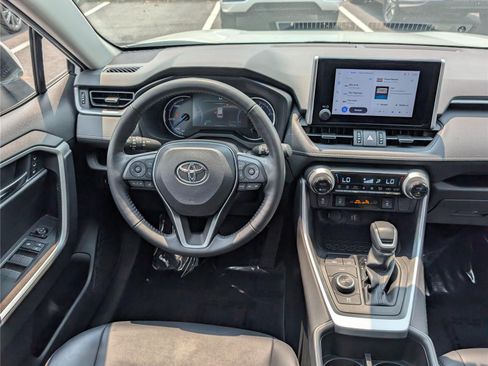 Used 2023 Toyota RAV4 XLE Premium AWD/4WD image 17