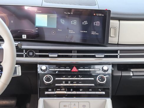 New 2026 Hyundai Santa Fe SE image 16