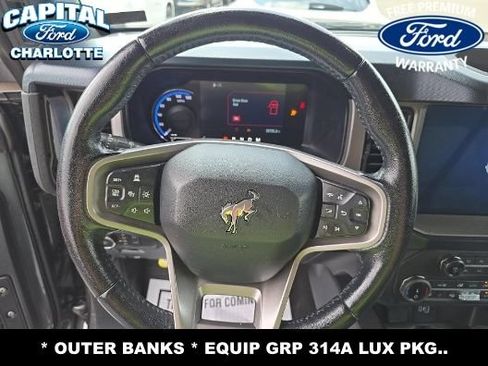 Used 2022 Ford Bronco Outer Banks AWD/4WD image 12