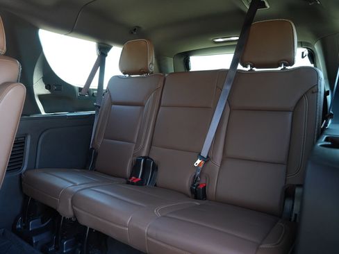 Used 2023 Chevrolet Suburban High Country w/ Max Trailering Package image 21