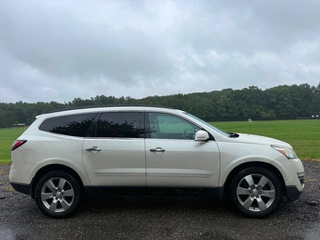 Used 2014 Chevrolet Traverse LTZ AWD/4WD image 5