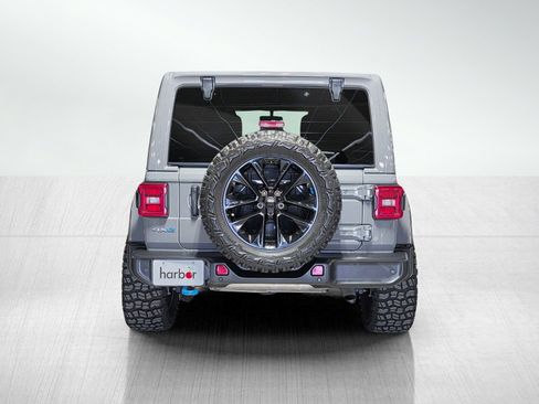 Used 2023 Jeep Wrangler Unlimited Sahara w/ Safety Group AWD/4WD image 6