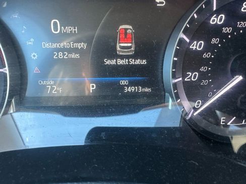 Used 2023 Toyota Highlander XLE image 11