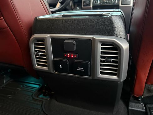 Used 2021 Ford F250 Platinum w/ FX4 Off-Road Package image 35