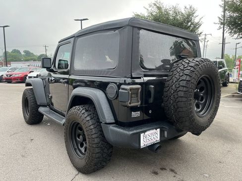 Used 2023 Jeep Wrangler Sport AWD/4WD image 3
