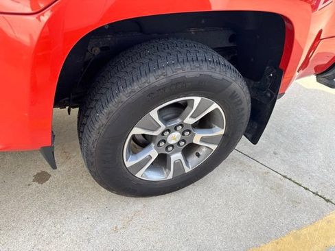 Used 2016 Chevrolet Colorado Z71 AWD/4WD image 9