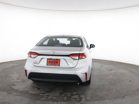Used 2025 Toyota Corolla LE FWD image 11