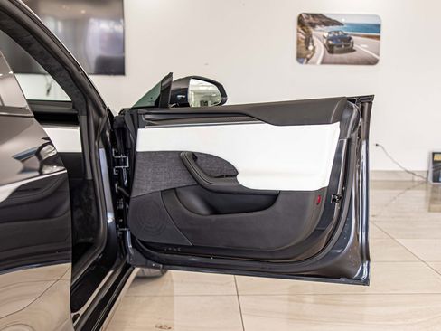 Used 2024 Tesla Model S Plaid image 37