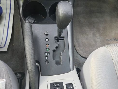 Used 2011 Toyota RAV4 4WD w/ Base L4 Extra Value Pkg image 27