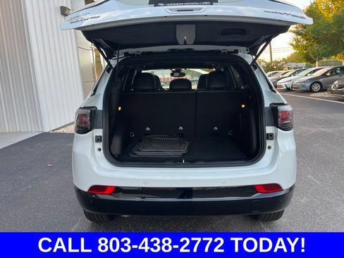 Used 2025 Jeep Compass Limited w/ Elite Group AWD/4WD image 34